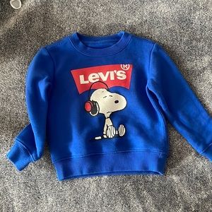Levi’s peanut sweater